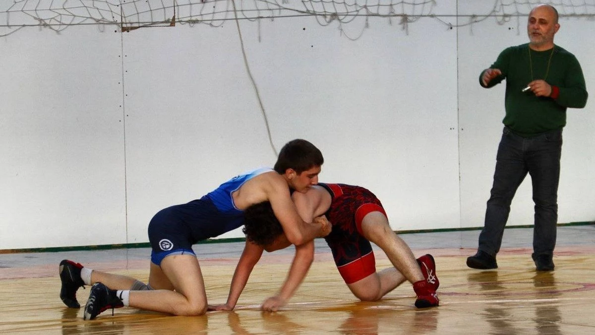 Новости Ингушетии: Дети бойцов СВО проявили свои навыки по вольной борьбе