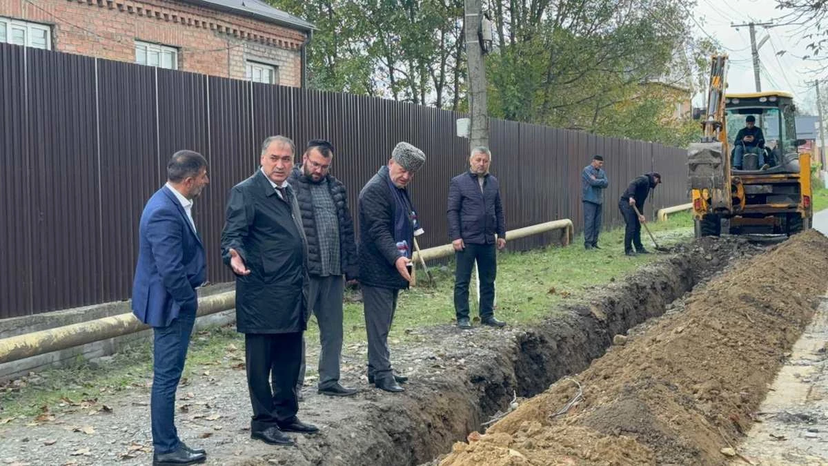Новости Ингушетии: Партийный десант «Единой России» в Карабулаке проверил ход капитального ремонта водопроводных сетей
