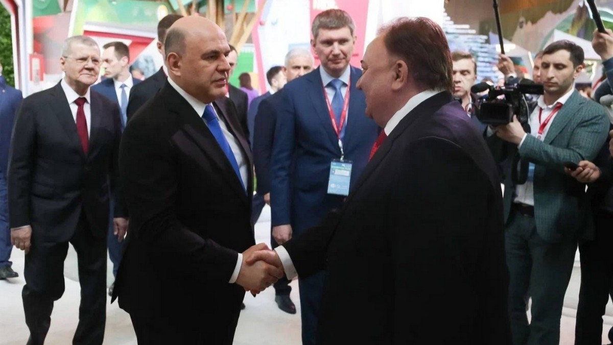 Глава Ингушетии сердечно поздравил Председателя Правительства России