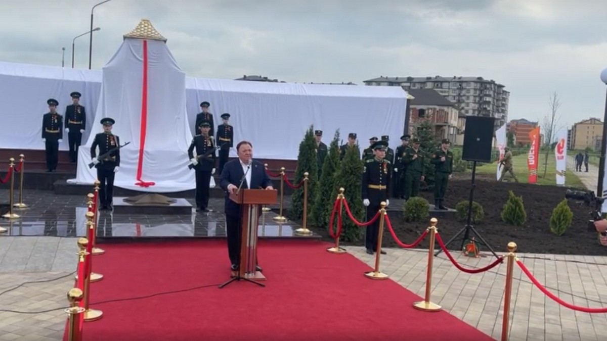 Новости Ингушетии: В Магасе открылся Парк Победы и Мемориальный комплекс Вечного огня