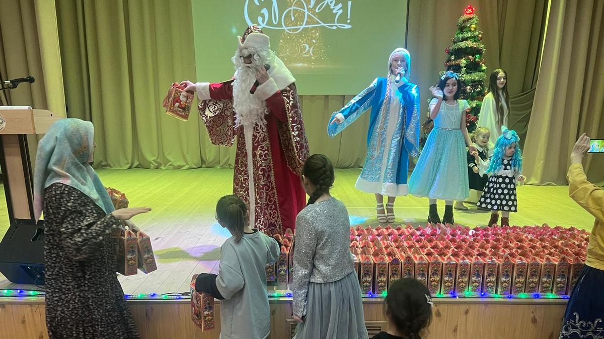 В Назрановском районе порадовали детей-сирот и детей участников СВО