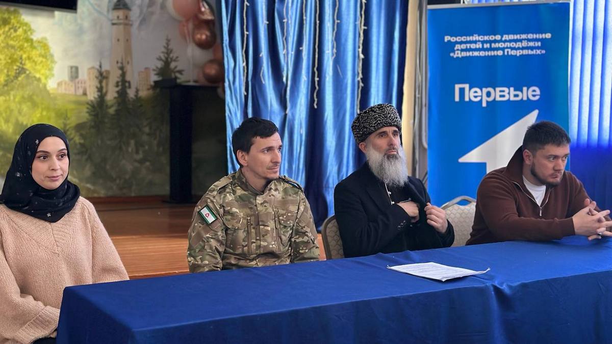 Ветеран СВО предупредил школьников Малгобека об опасности идеологии зла