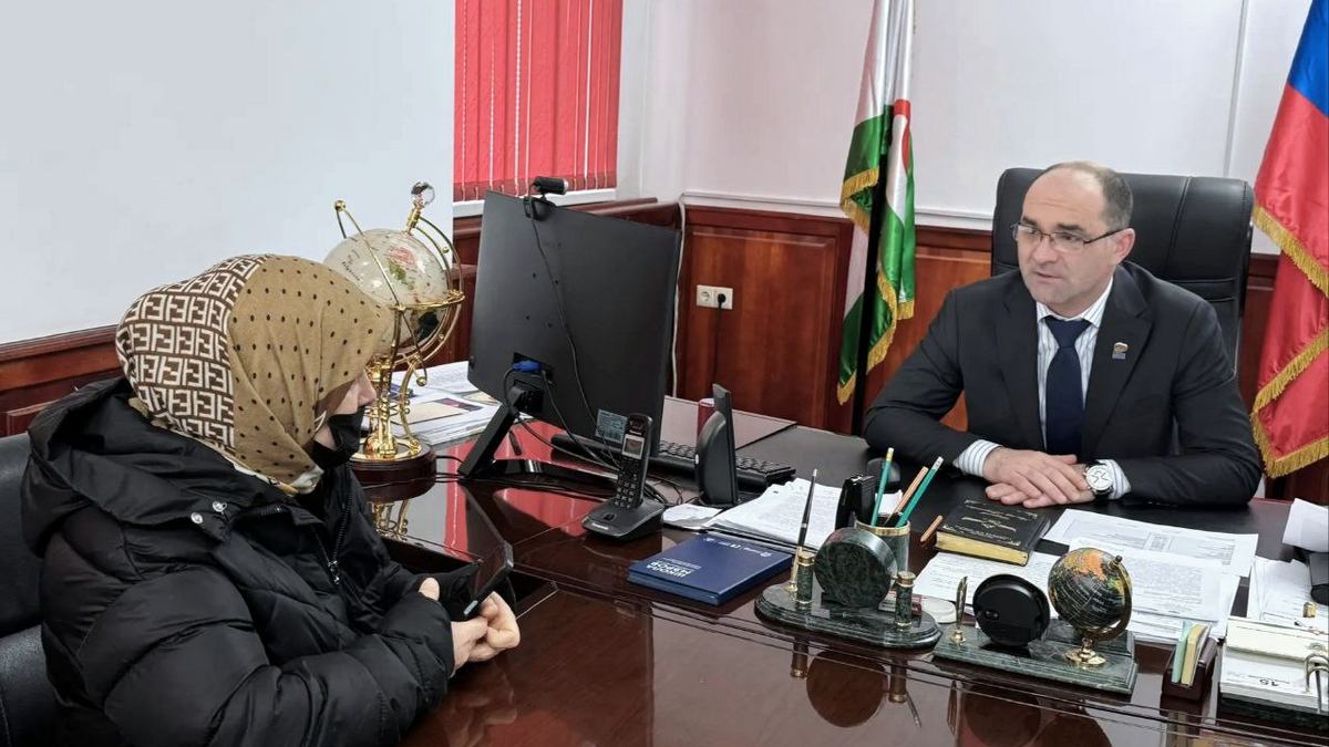 В мэрии Карабулака выслушали жалобы и предложения жителей города