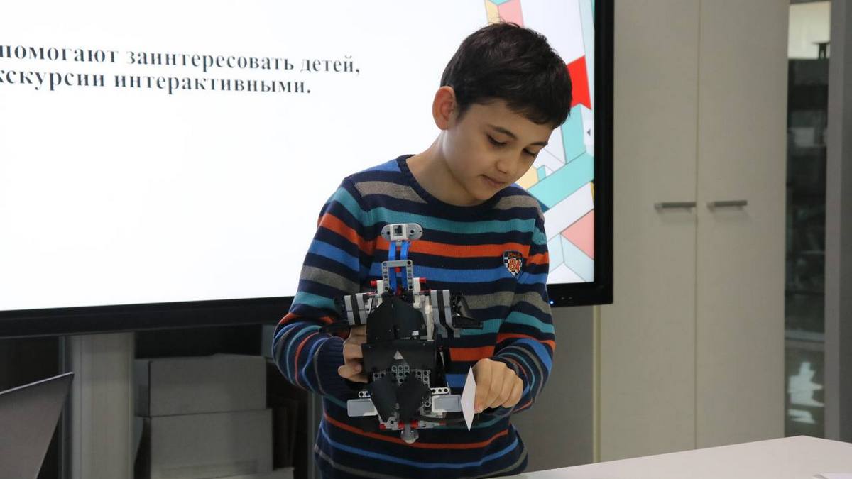 В детском технопарке в Магасе запустили бесплатные курсы по 6 направлениям