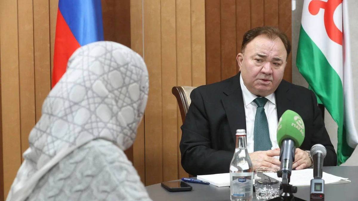 Глава Ингушетии провел личный прием граждан