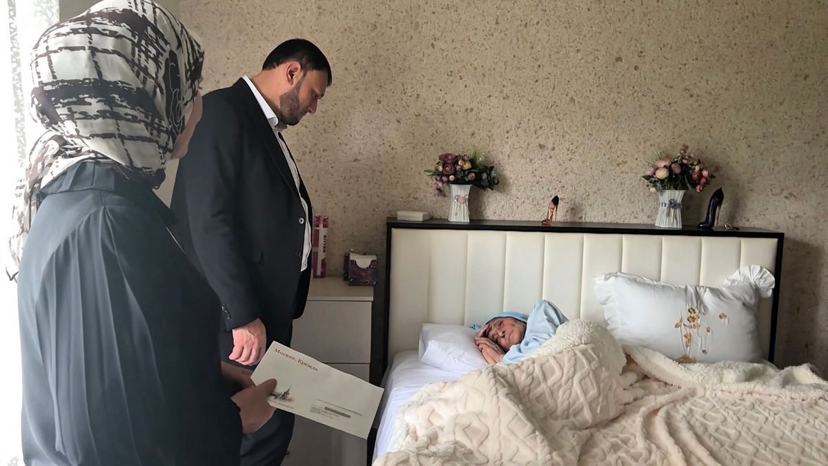 В Малгобеке поздравили 96-летнюю долгожительницу Ровзат Леймоеву