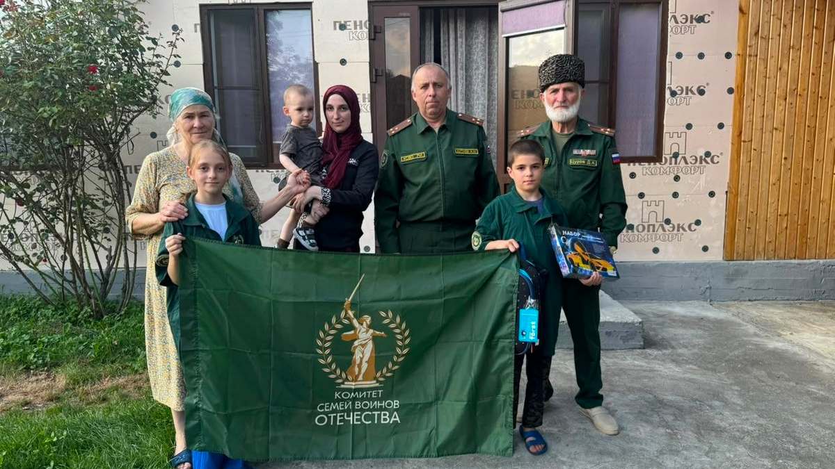 В горной Ингушетии детям защитника Отечества вручили школьные ранцы