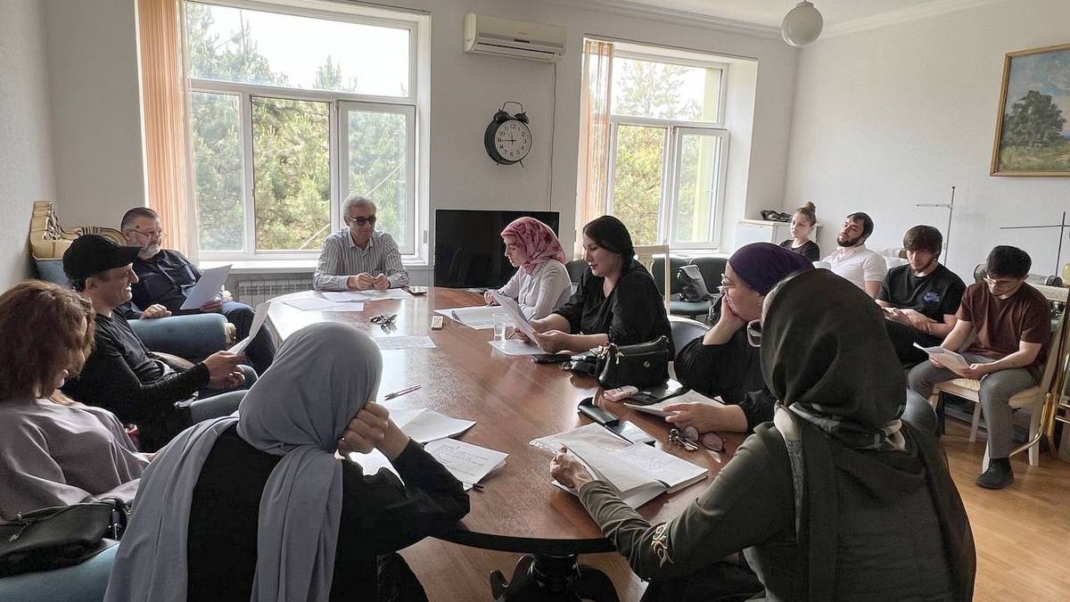 Новости Ингушетии: ГӀалгӀайчен паччахьалкхен драмтеатр болх беш да, «Ханума» яхача спектакла тӀа