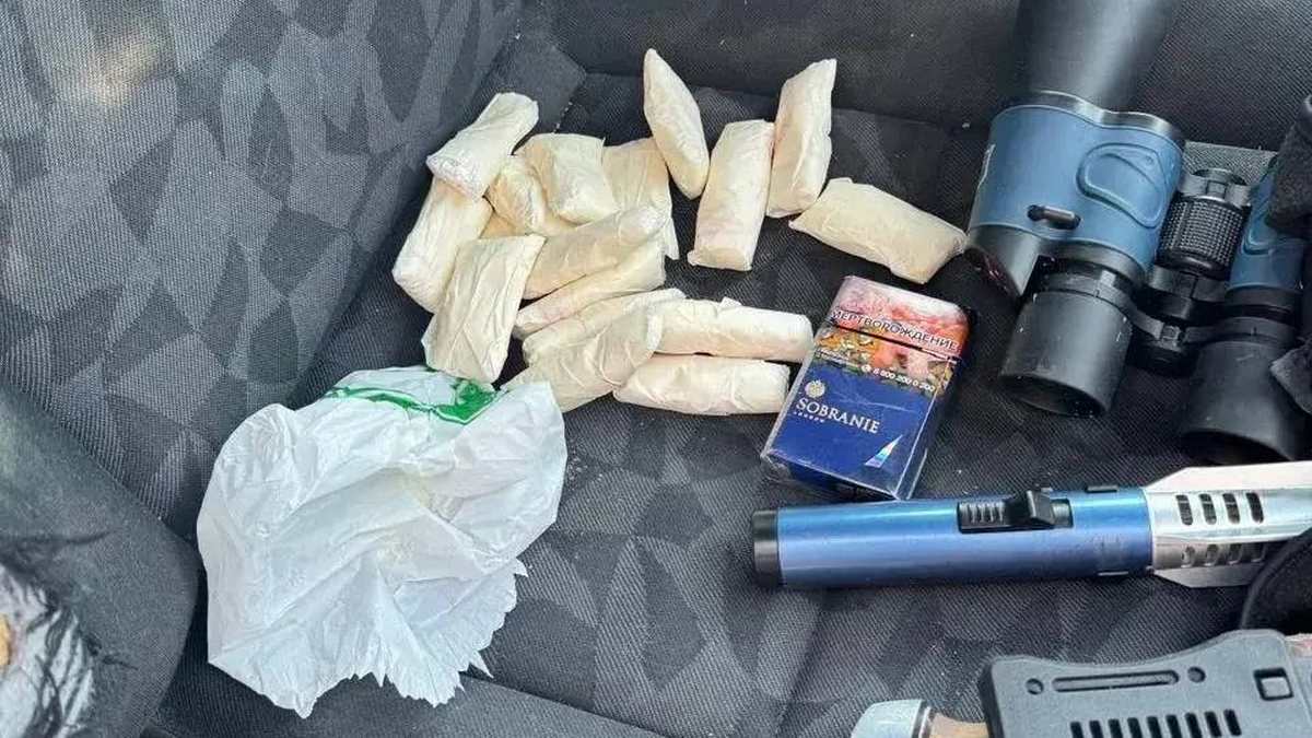 В Сунже полицейские пресекли сбыт мефедрона в особо крупном размере