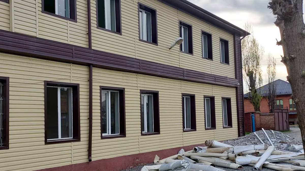 В селе Троицкое Ингушетии идет капремонт СОШ № 2