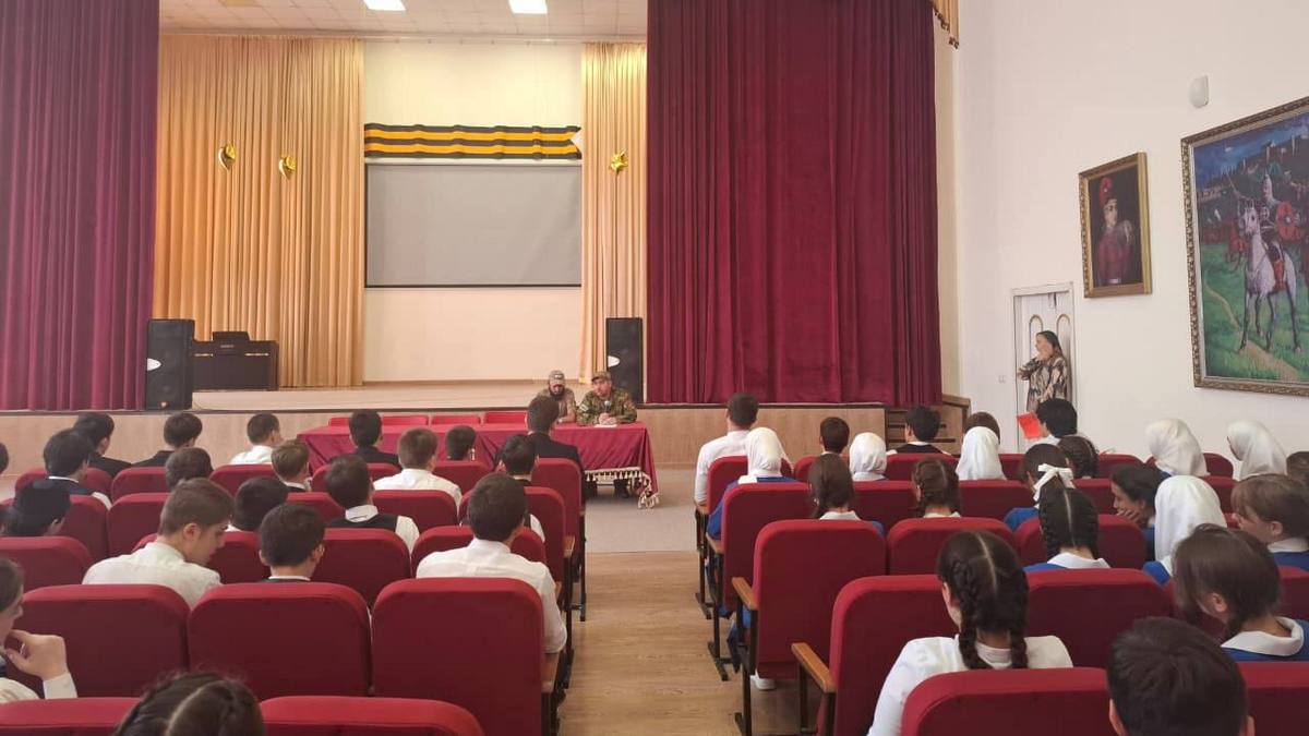 Новости Ингушетии: Школьники Назрани отметили 80-летие окончания Второй мировой войны