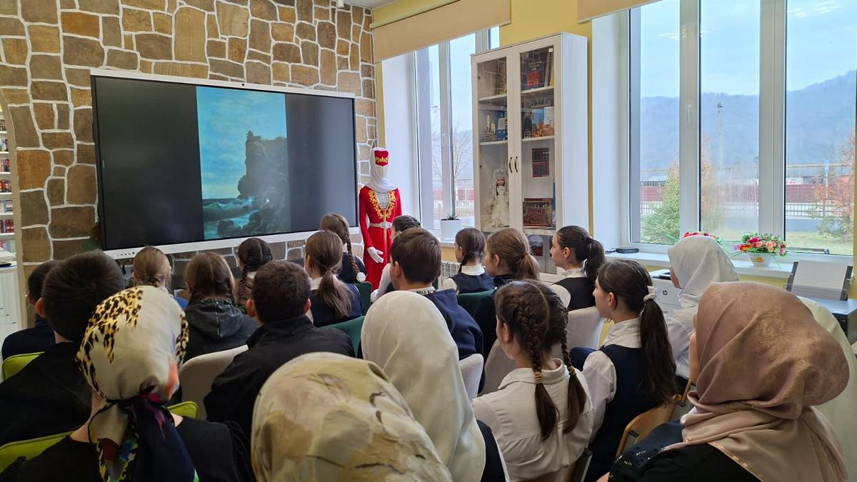 Школьники Алкуна прикоснулись к легендам Крымского полуострова