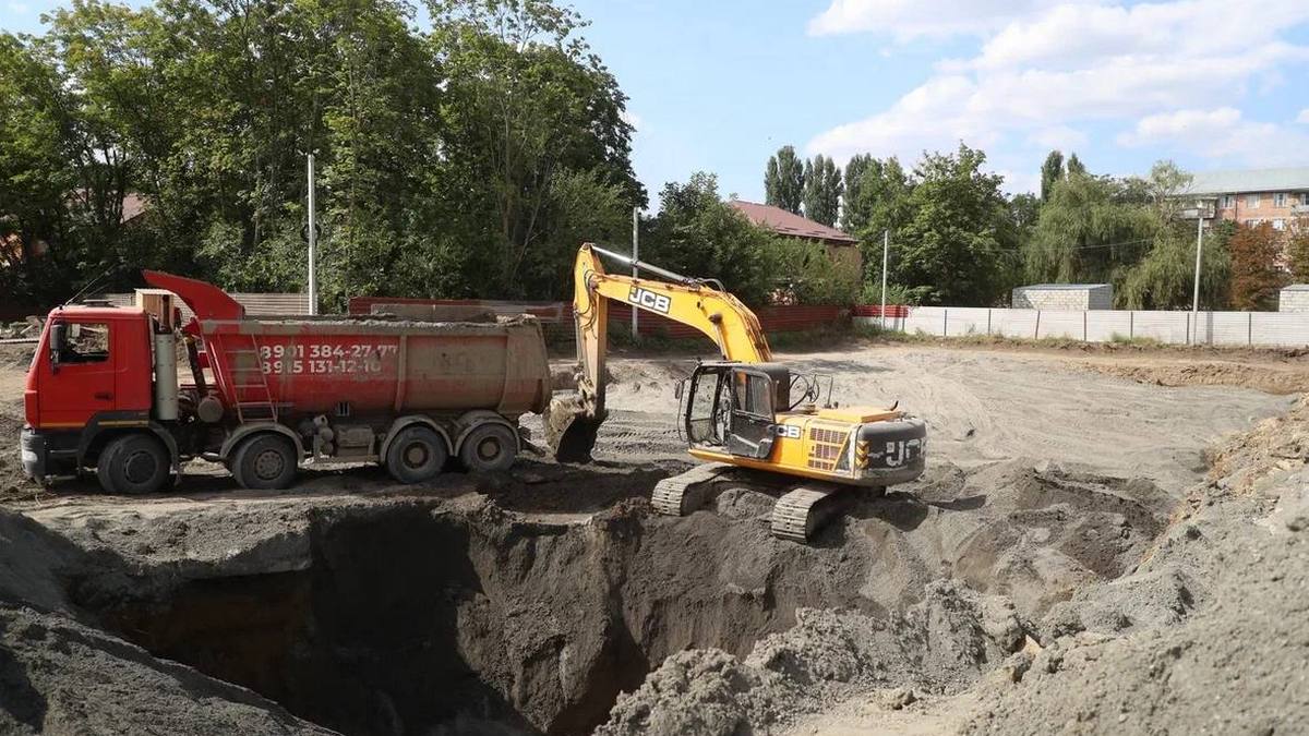 Махмуд-Али Калиматов проинспектировал строительство школы искусств в Малгобеке