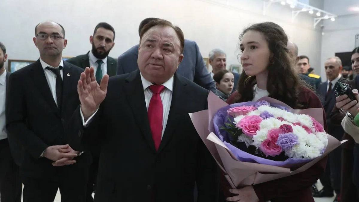 В Госмузее ИЗО Ингушетии открылась персональная выставка Амины Акталиевой