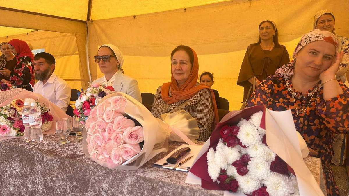 Индира Сагова поздравила выпускников г. Сунжи Ингушетии