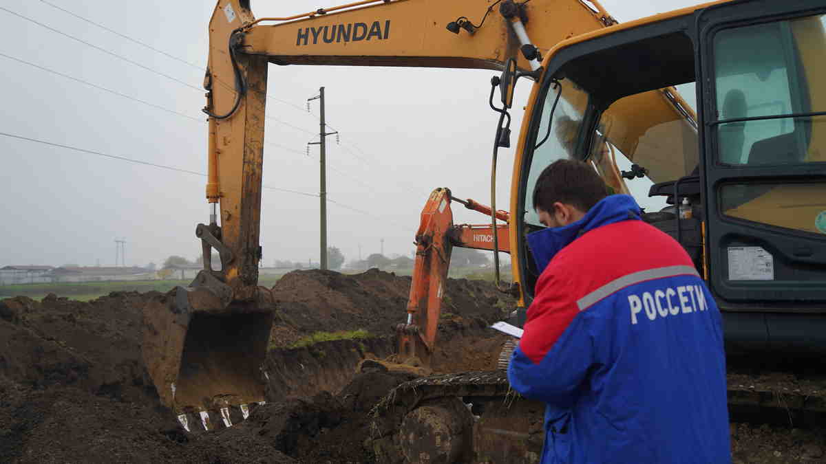Обнаружен факт разработки карьера в охранной зоне ЛЭП