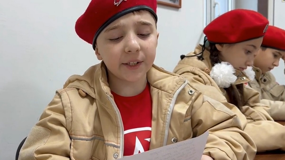 Новости Ингушетии: Юнармейцы Ингушетии решили отдать свои новогодние подарки бойцам в зоне СВО