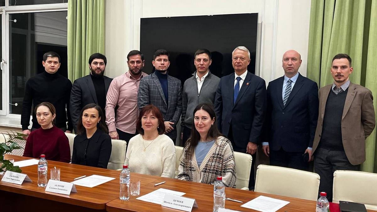 Сотрудники Постпредства Ингушетии в Москве приняли участие в круглом столе