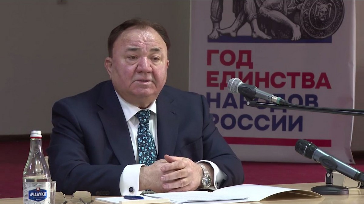Глава Ингушетии провел «Разговор о важном» в своей родной школе