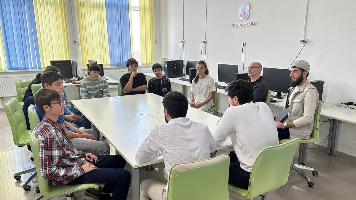 Республиканский технопарк в Магасе проводит среди школьников профориентацию