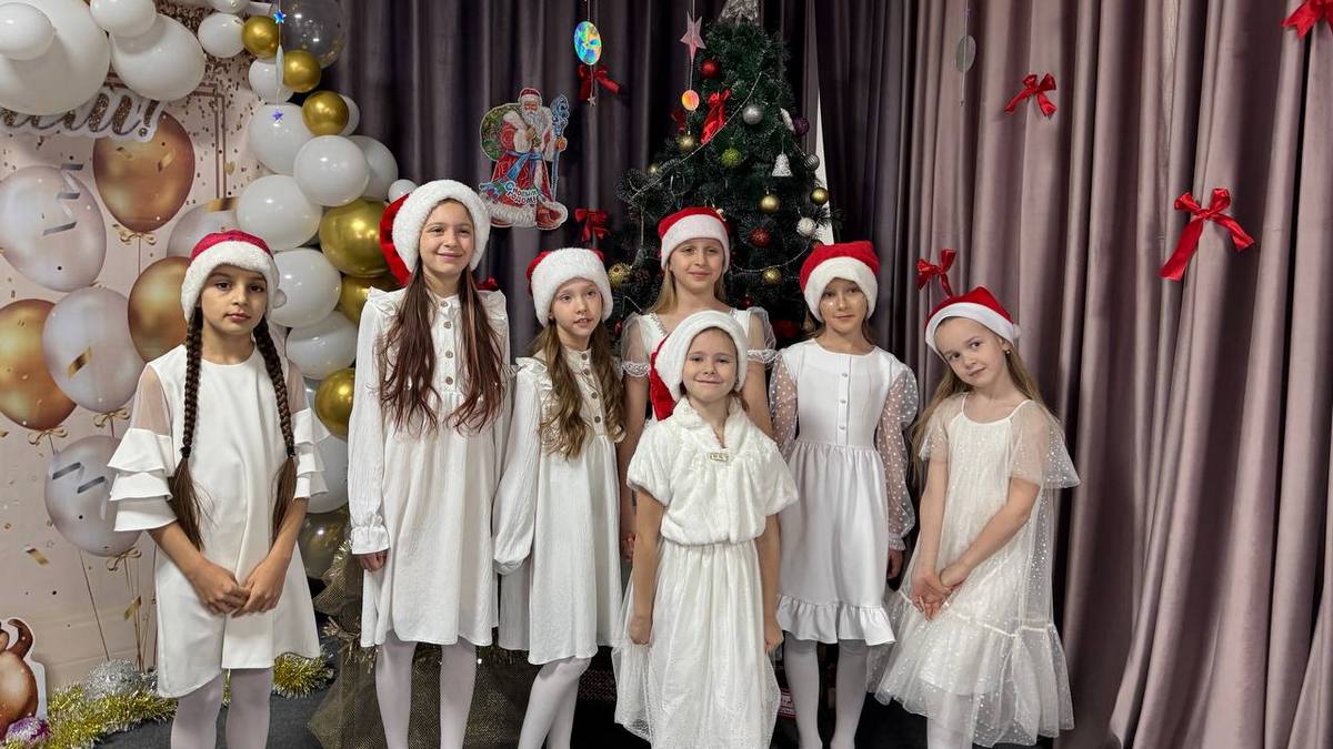 Воспитанники ЦКР Магаса поздравили детей из реабилитационного центра