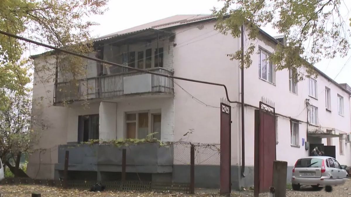 В Сунже Ингушетии решили проблему горожанки, возникшую в аварийном доме