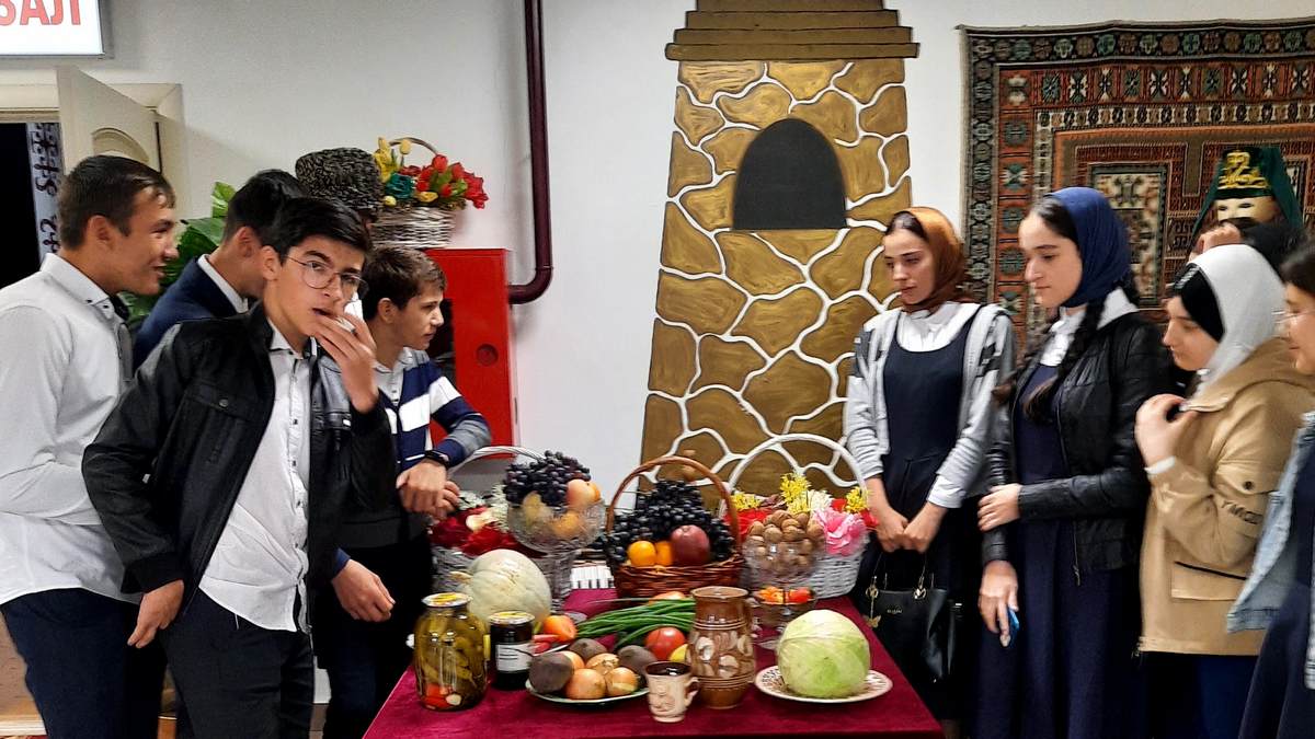 Праздник осени прошел в стенах Дома культуры сельского поселения Яндаре