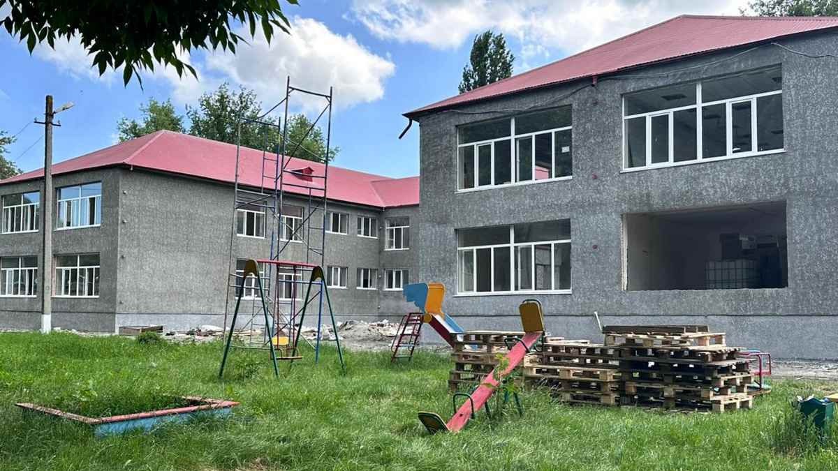 В Малгобеке Ингушетии активно ведется капремонт известного детского сада