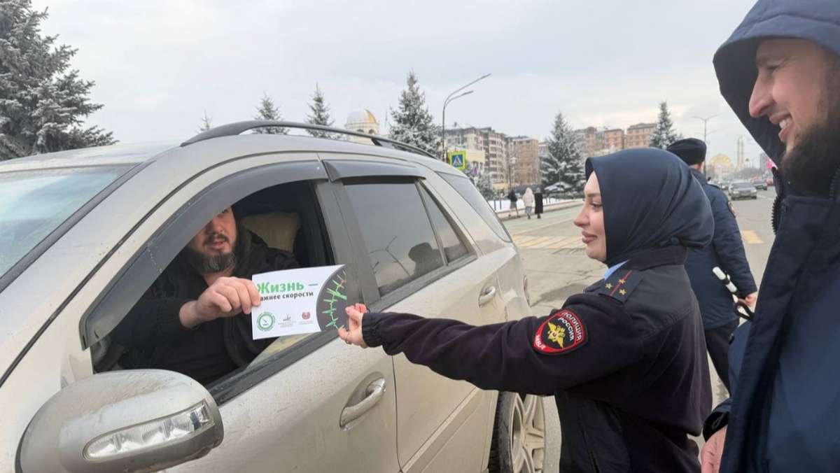 В ходе акции водителям Ингушетии напомнили об опасности превышения скорости