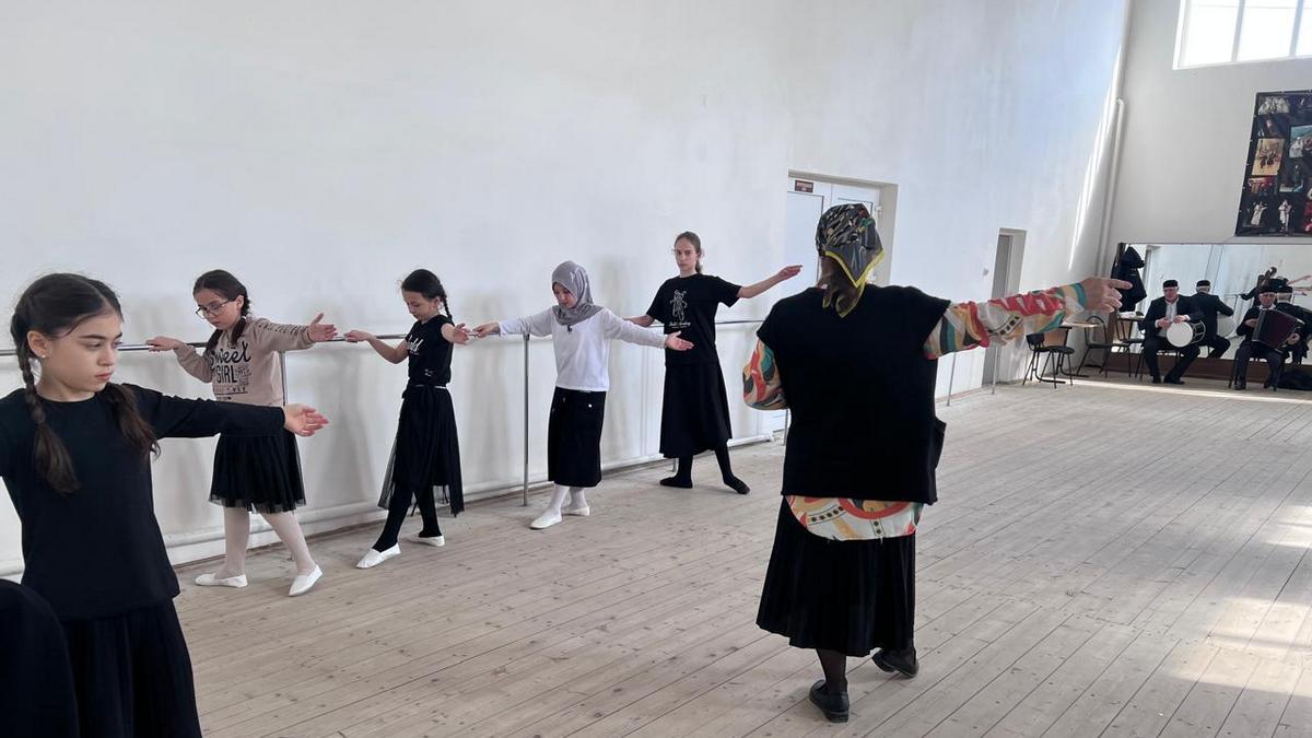 В Назрановском районном Доме культуры отметили Международный день танца