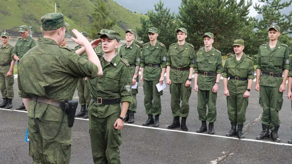 В Пограничном управлении ФСБ Ингушетии отметили заслуги военнослужащих