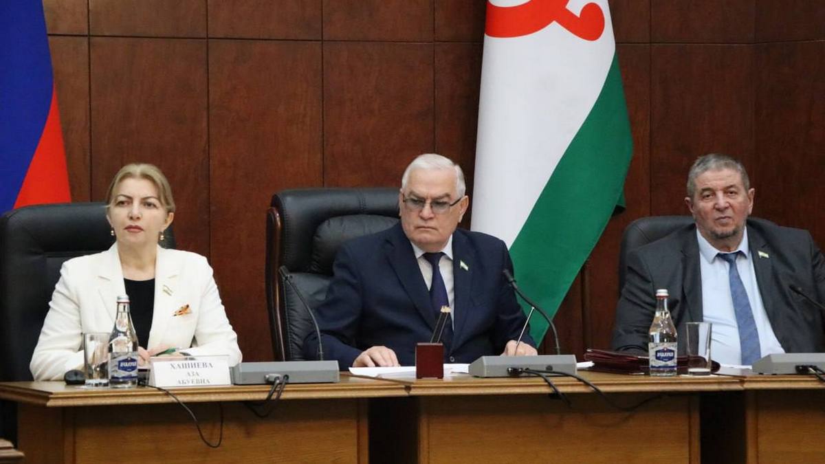 В Магасе прошло заключительное заседание весенней сессии Парламента