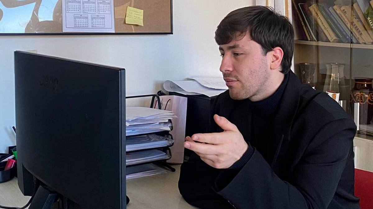 Преподаватель ИнгГУ провел онлайн-лекцию для студентов МГУ