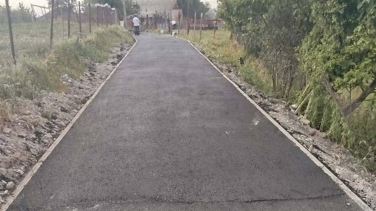 В с.п. Инарки построили дорогу к школе №23 по просьбе жителей