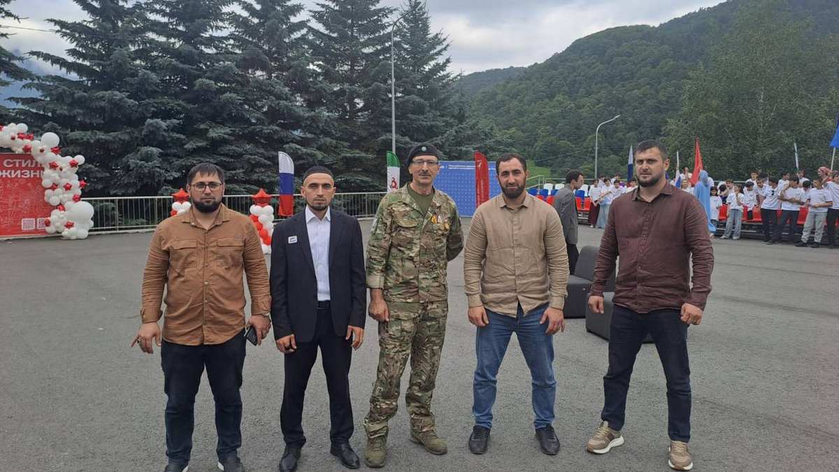 Ветераны СВО приняли участие в открытии смены в детском лагере «Эрзи»