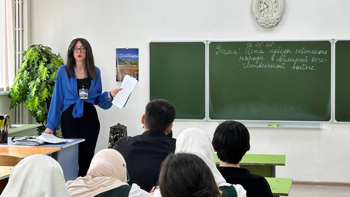 Сотрудники МКЖР Ингушетии провели лекцию «Советский народ. Цена Победы»