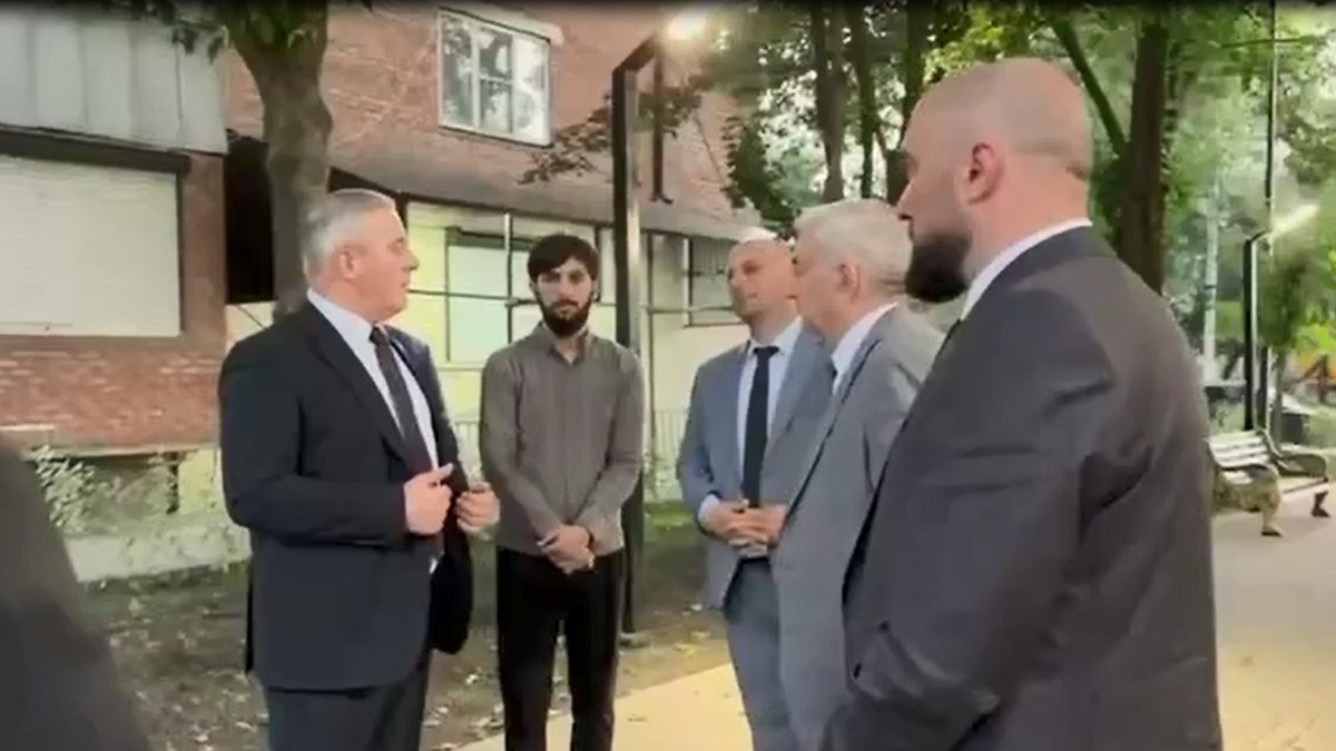 Новости Ингушетии: В Назрани единороссы проверили ход благоустройства общественной зоны
