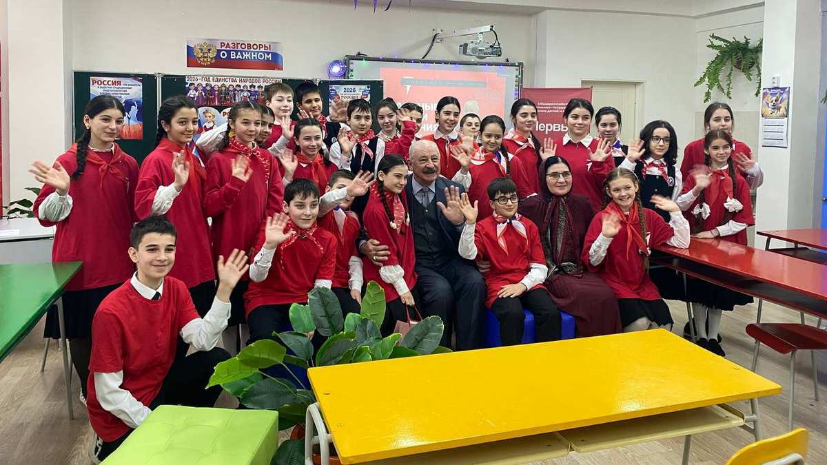 Худрук Госдрамтеатра Ингушетии встретился с назрановскими лицеистами