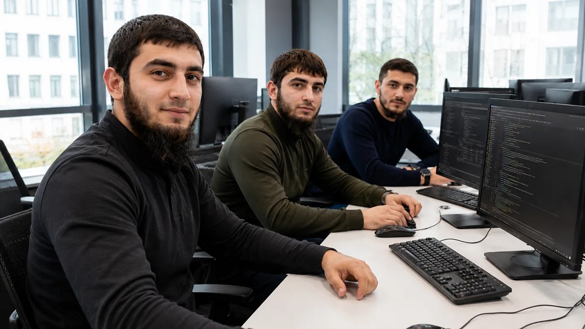 Две недели до июльского «бассейна»: в «Школе 21» в Магасе продолжается прием заявок