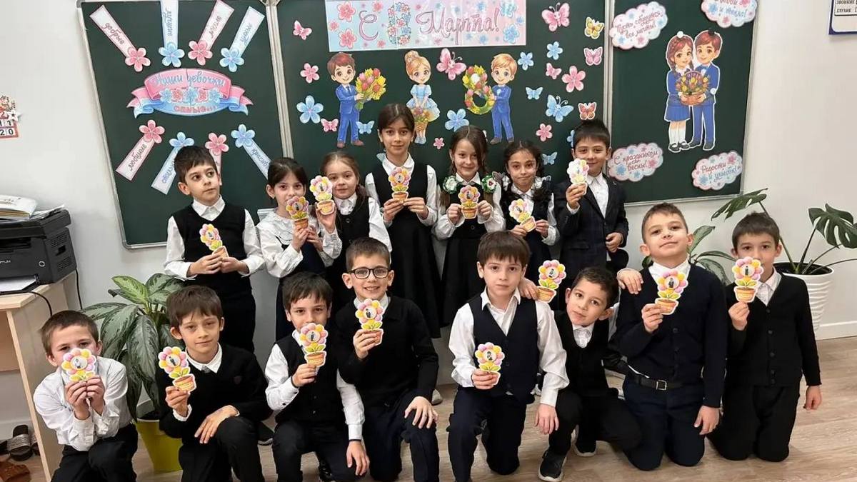 В школах Ингушетии отметили Международный женский день