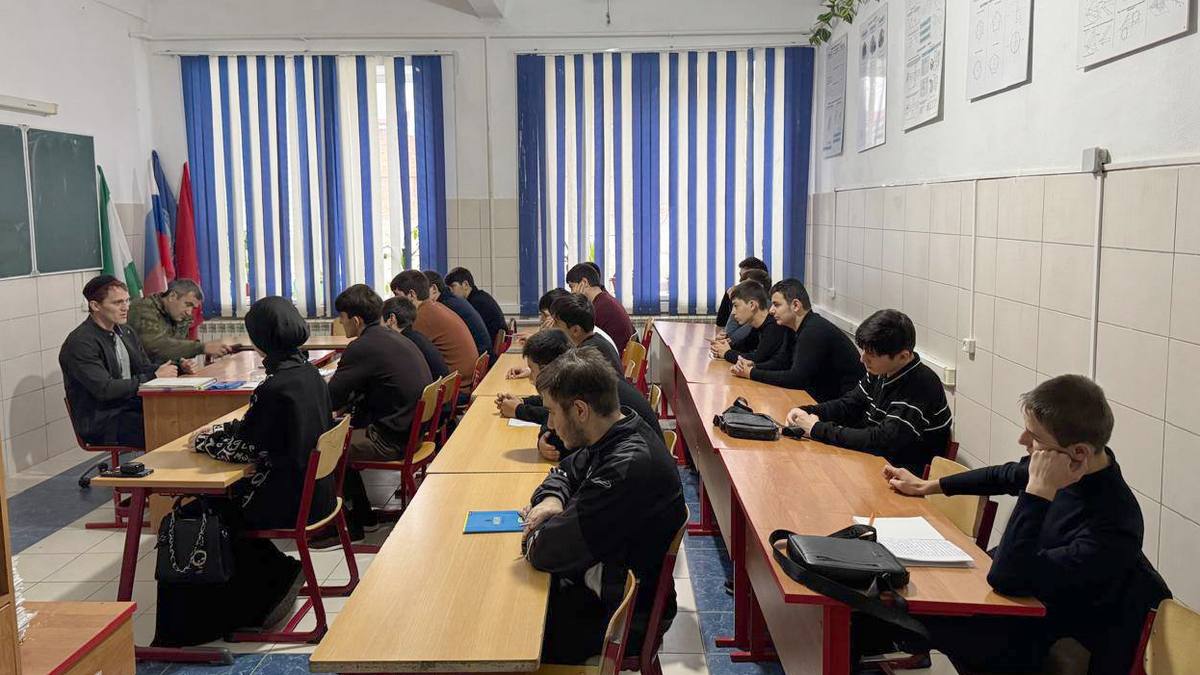 В Ингушском политехническом колледже состоялся Урок мужества