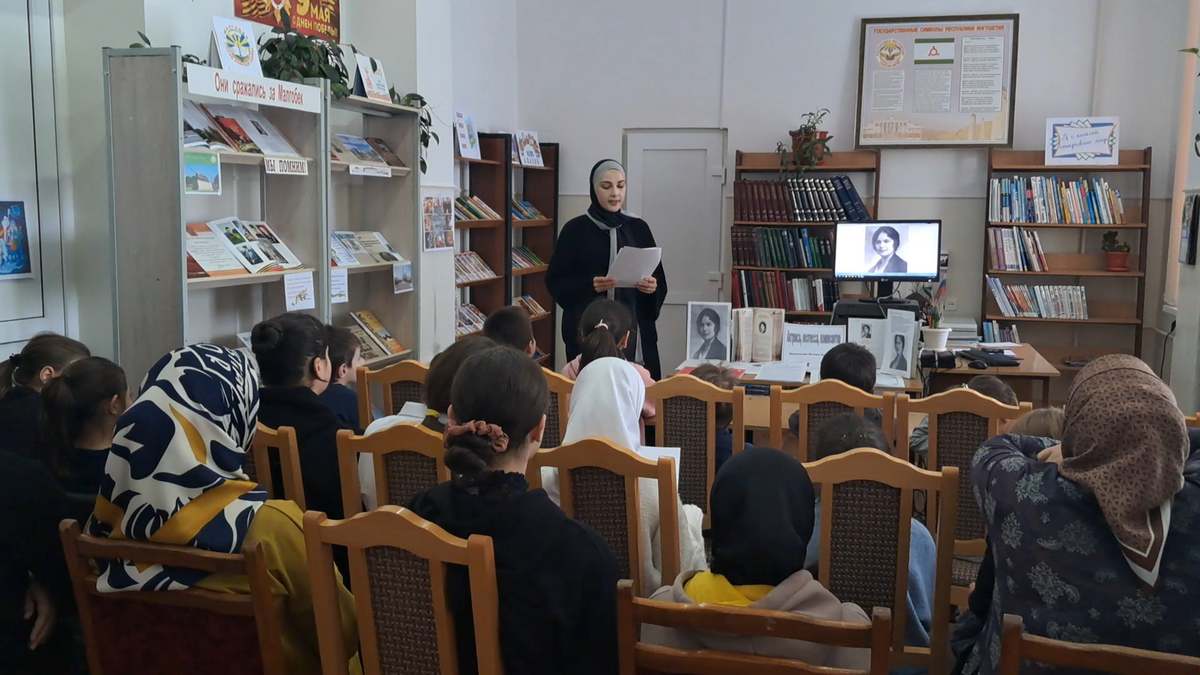 Школьников Пседаха познакомили с творчеством Фатимы Куразовны Мальсаговой