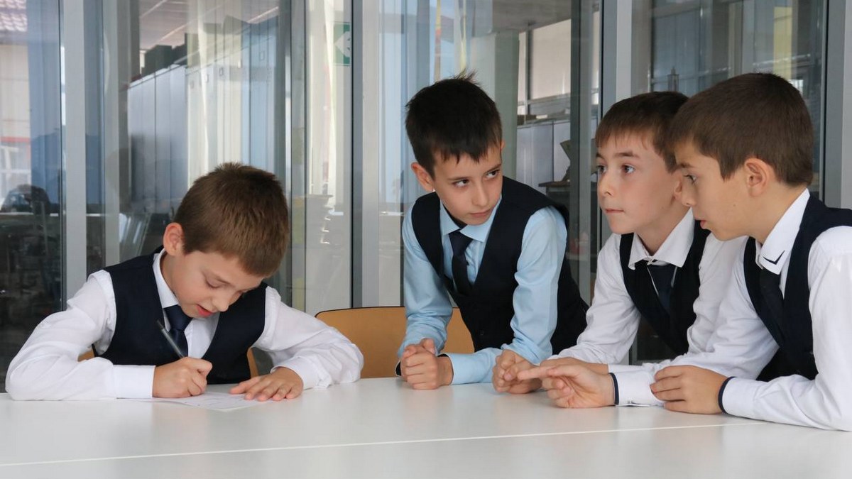 Новости Ингушетии: В столице Ингушетии состоялась Международная викторина «Юные космонавты»