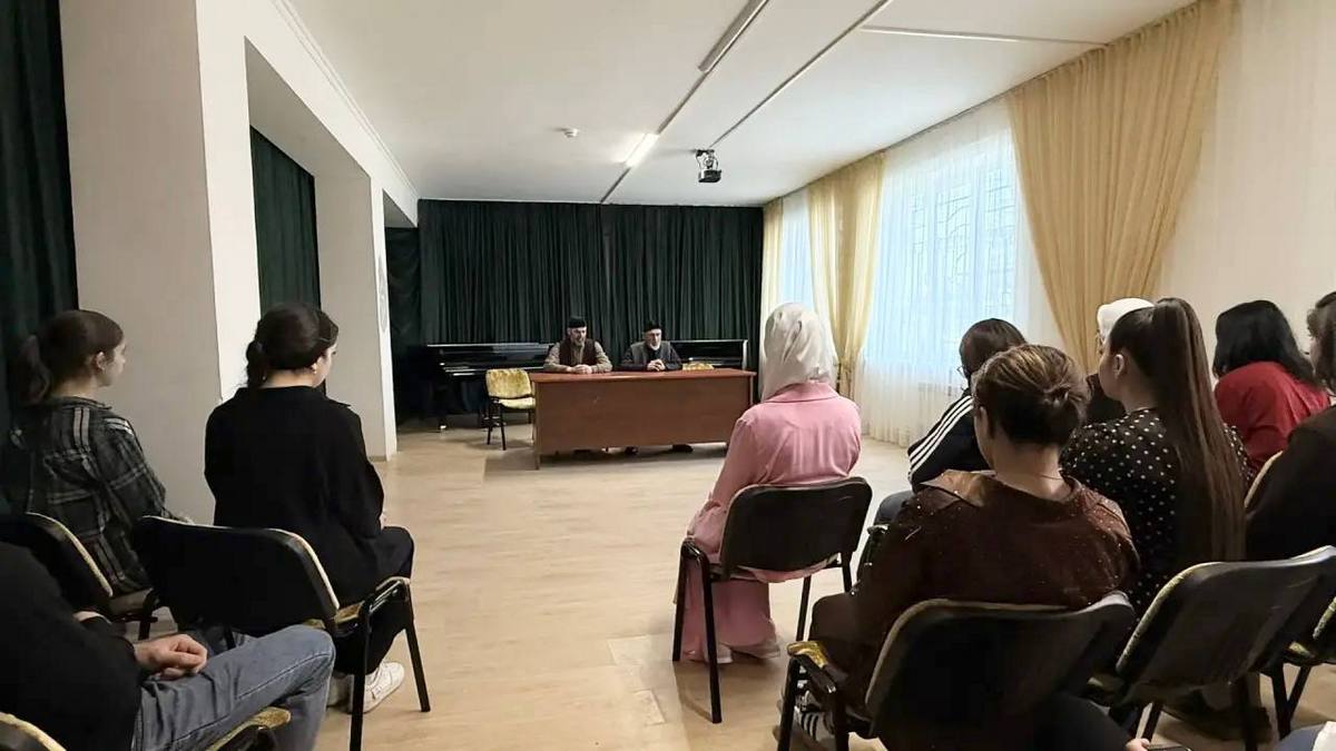 В колледже искусств Ингушетии обсудили духовно-нравственные вопросы