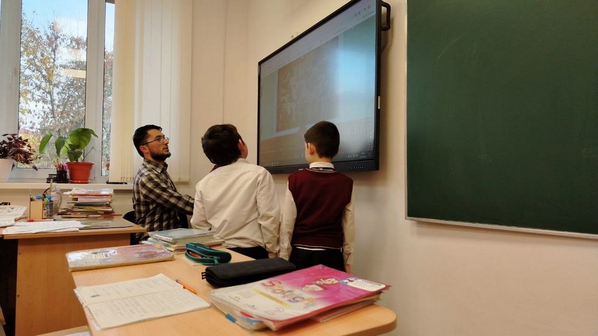 Демир Сапралиев из Магаса стал «Советником месяца» за октябрь