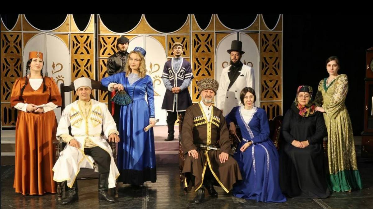 Магасерча дешархошта «Ханума» яха спектакль гойтар паччахьалкхен театра актёраша