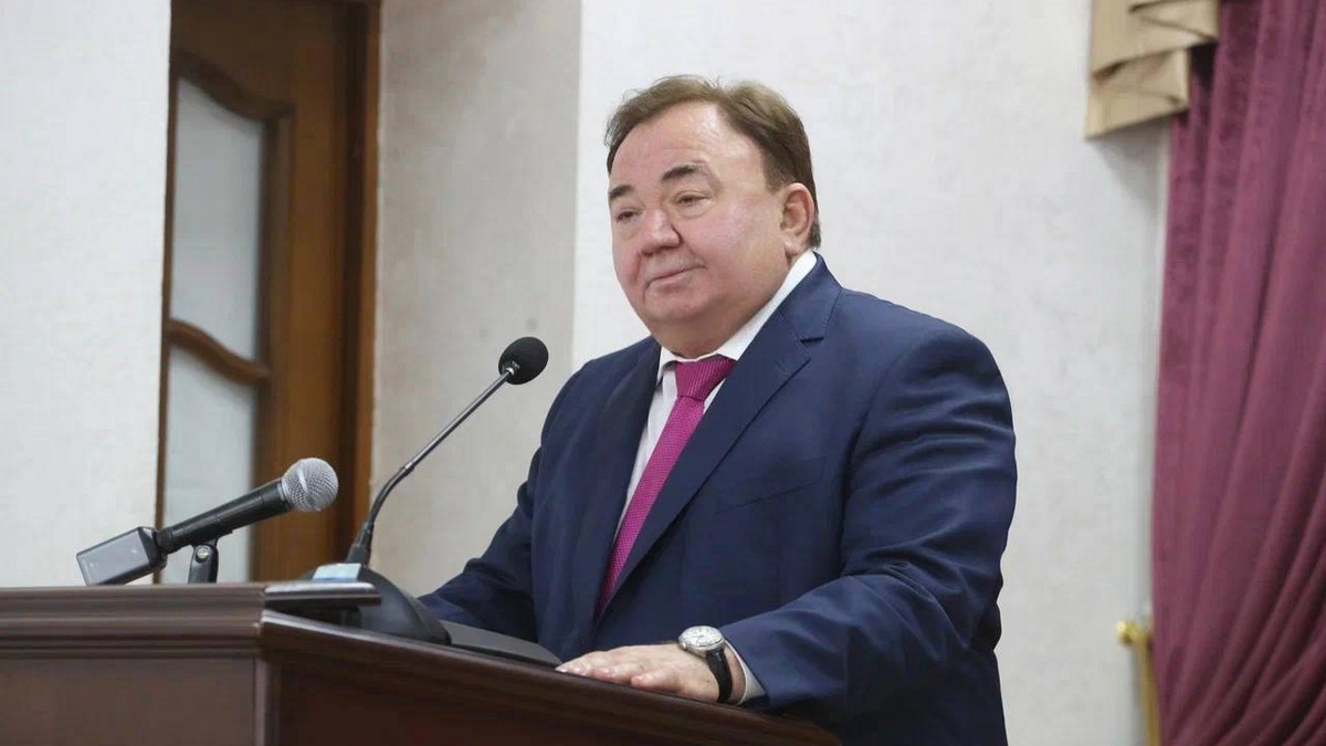 В Ингушетии наградили сотрудников ФСБ - победителей чемпионата по плаванию