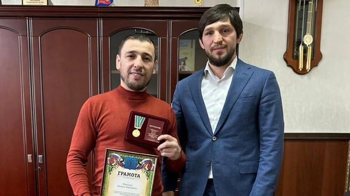 Новости Ингушетии: В Ингушетии мастера спорта России наградили юбилейной медалью