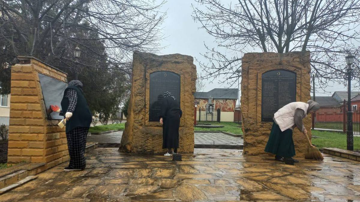 Коллектив КДЦ Малгобекского района Ингушетии принял участие в субботнике