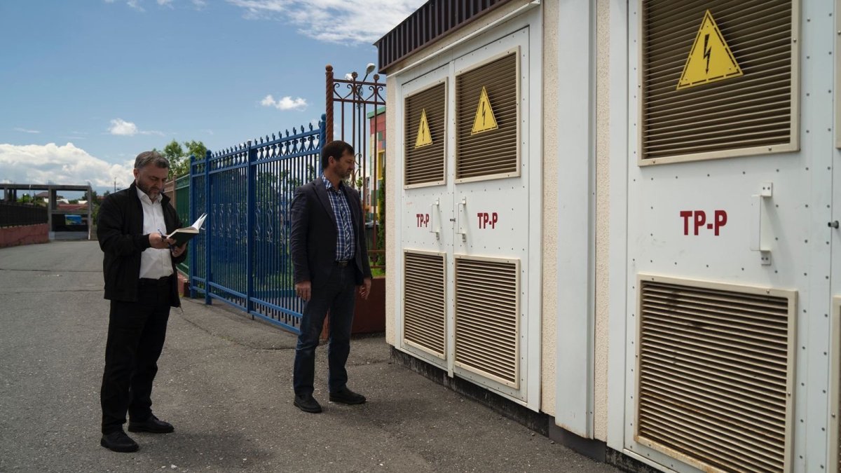 «Россети Северный Кавказ» проверяют в Ингушетии безопасность энергообъектов вблизи образовательных учреждений